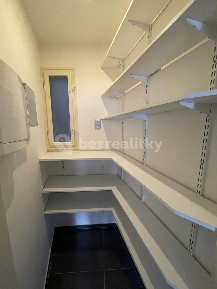 Prenájom bytu 2-izbový 74 m², Ondříčkova, Praha, Praha Prenájom bytu 2-izbový 74 m², Ondříčkova, Praha, Praha