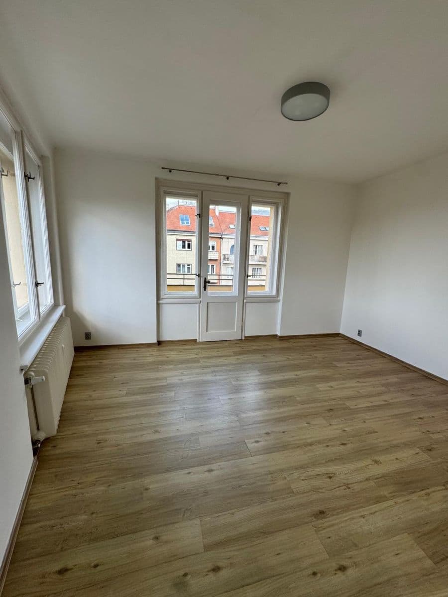 Prenájom bytu 2-izbový 74 m², Ondříčkova, Praha, Praha Prenájom bytu 2-izbový 74 m², Ondříčkova, Praha, Praha