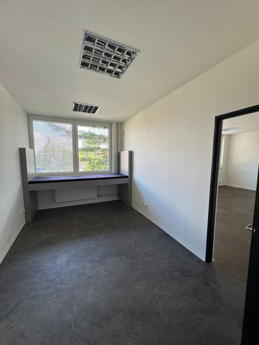 Prenájom kancelárie 55 m², Na Harfě, Praha, Praha Prenájom kancelárie 55 m², Na Harfě, Praha, Praha