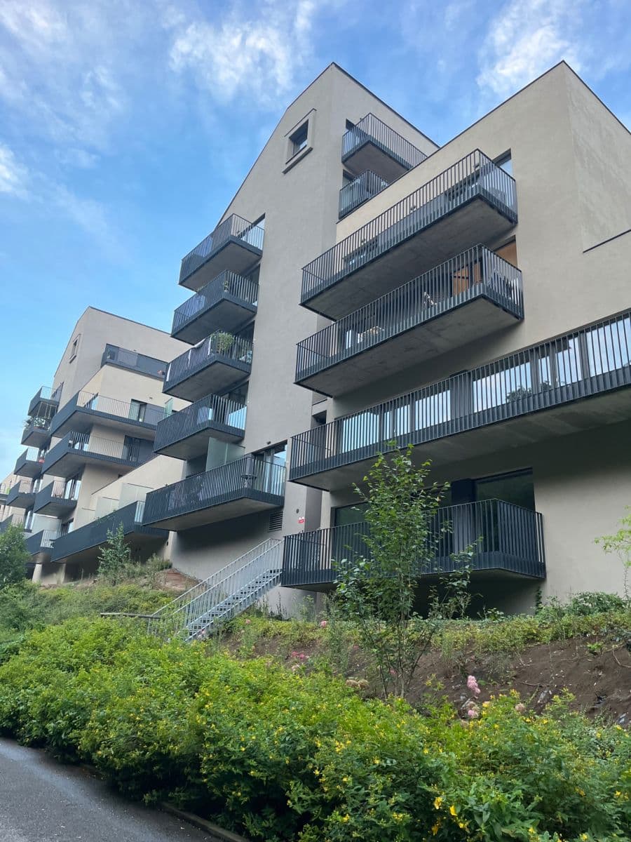 Prenájom bytu 1-izbový 44 m², Koněvova, Praha, Praha Prenájom bytu 1-izbový 44 m², Koněvova, Praha, Praha