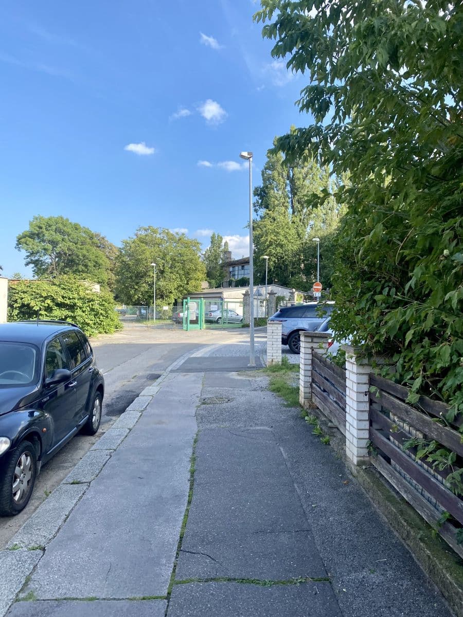 Prenájom bytu 1-izbový 19 m², Buštěhradská, Praha, Praha Prenájom bytu 1-izbový 19 m², Buštěhradská, Praha, Praha