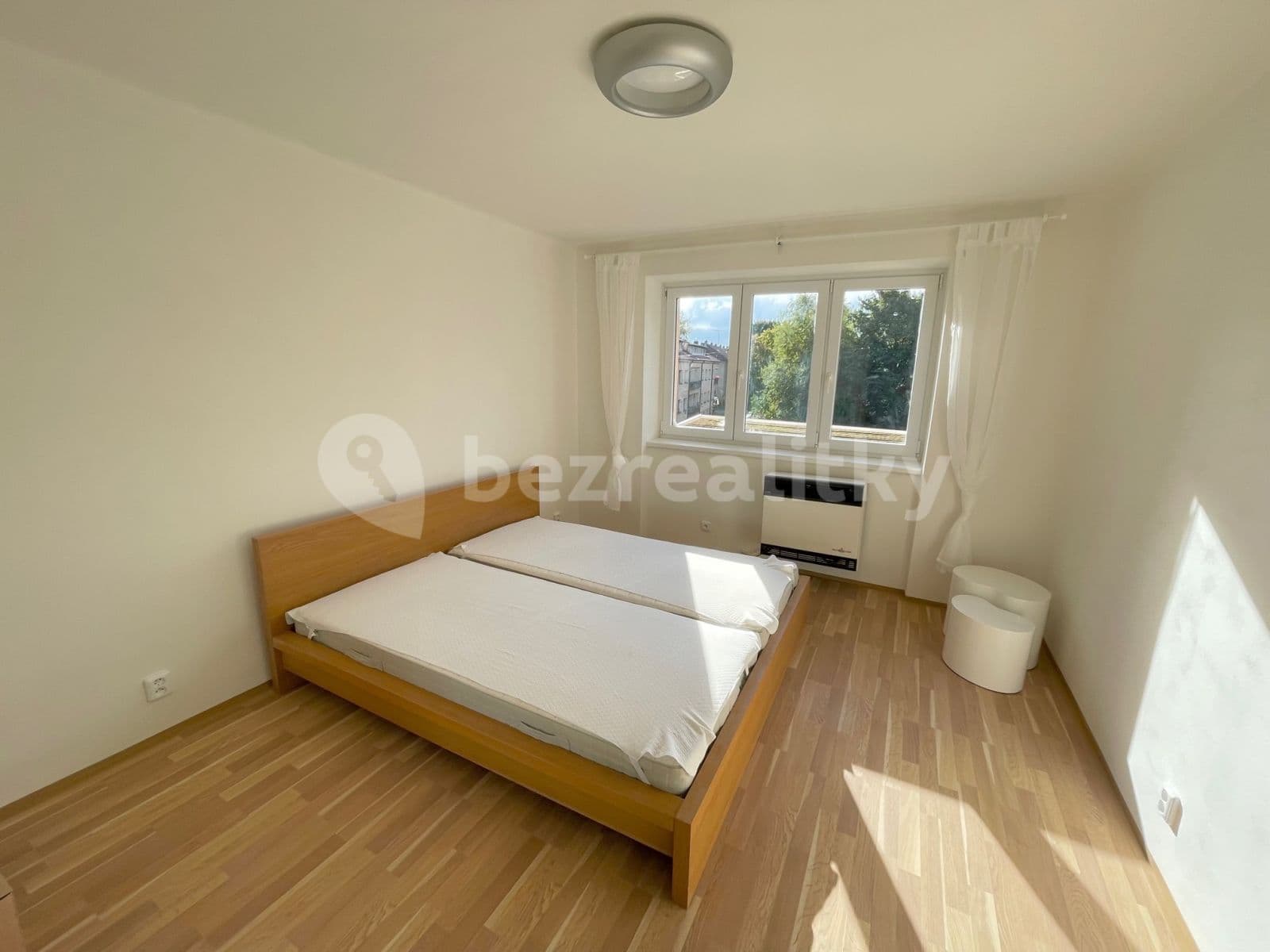 Prenájom bytu 2-izbový 51 m², Dašická, Pardubice, Pardubický kraj Prenájom bytu 2-izbový 51 m², Dašická, Pardubice, Pardubický kraj