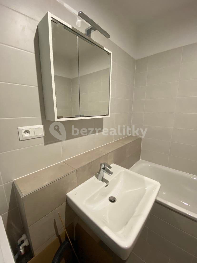 Prenájom bytu 2-izbový 42 m², Ružinov, Bratislavský kraj Prenájom bytu 2-izbový 42 m², Ružinov, Bratislavský kraj