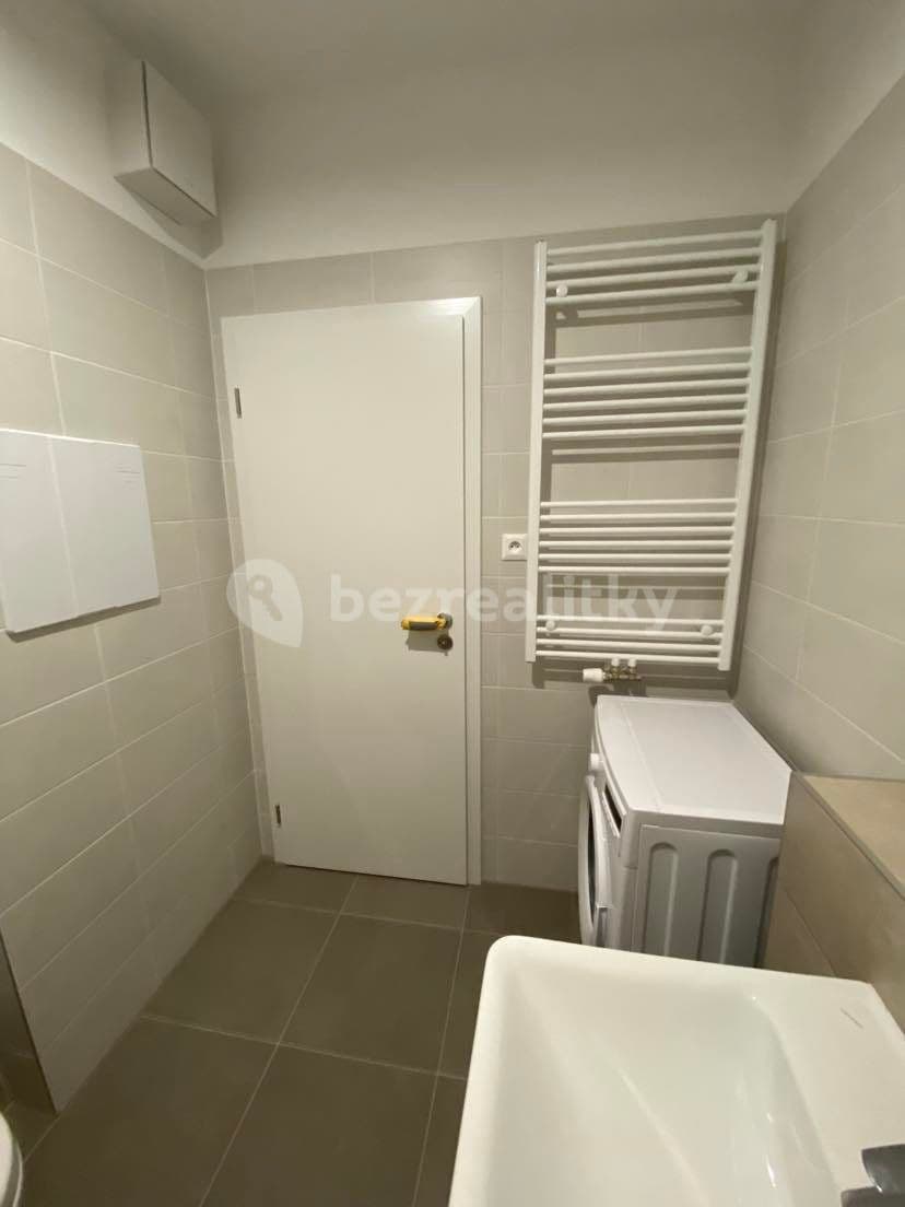 Prenájom bytu 2-izbový 42 m², Ružinov, Bratislavský kraj Prenájom bytu 2-izbový 42 m², Ružinov, Bratislavský kraj