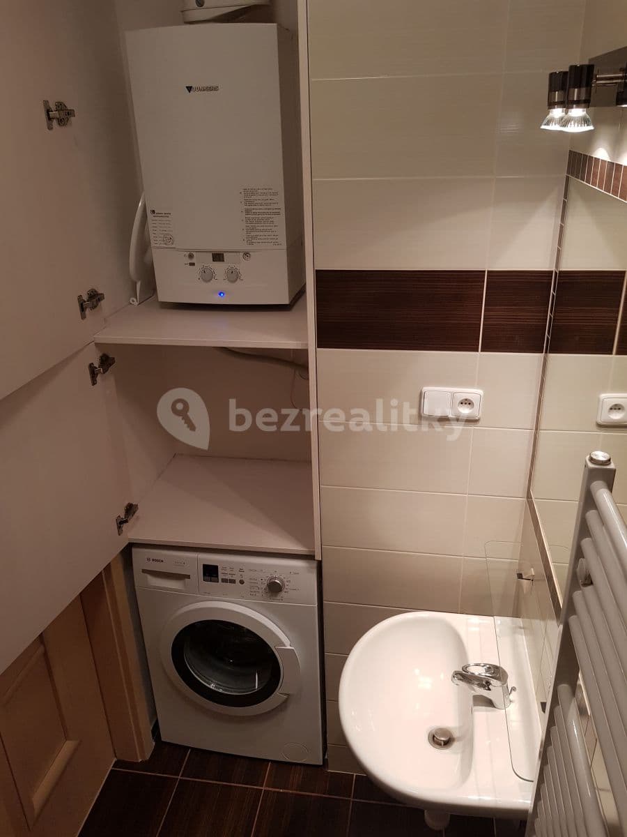 Prenájom bytu 2-izbový 40 m², U Vinohradské nemocnice, Praha, Praha Prenájom bytu 2-izbový 40 m², U Vinohradské nemocnice, Praha, Praha