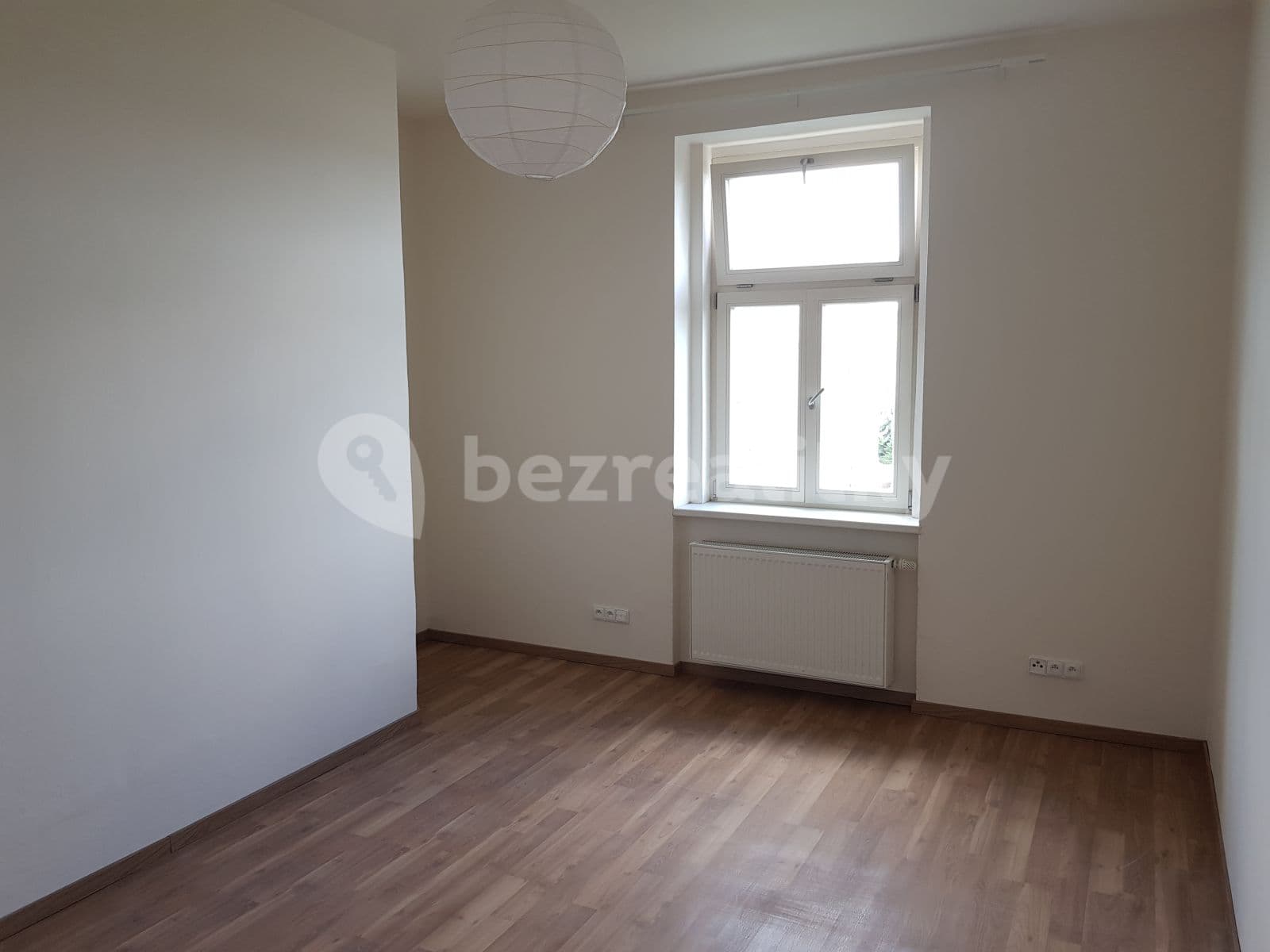 Prenájom bytu 2-izbový 40 m², U Vinohradské nemocnice, Praha, Praha Prenájom bytu 2-izbový 40 m², U Vinohradské nemocnice, Praha, Praha