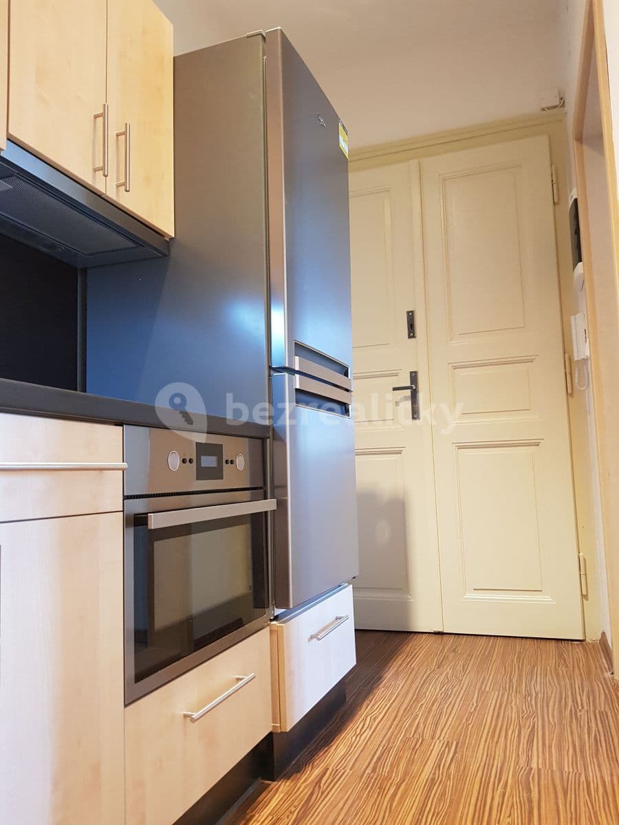 Prenájom bytu 2-izbový 40 m², U Vinohradské nemocnice, Praha, Praha Prenájom bytu 2-izbový 40 m², U Vinohradské nemocnice, Praha, Praha