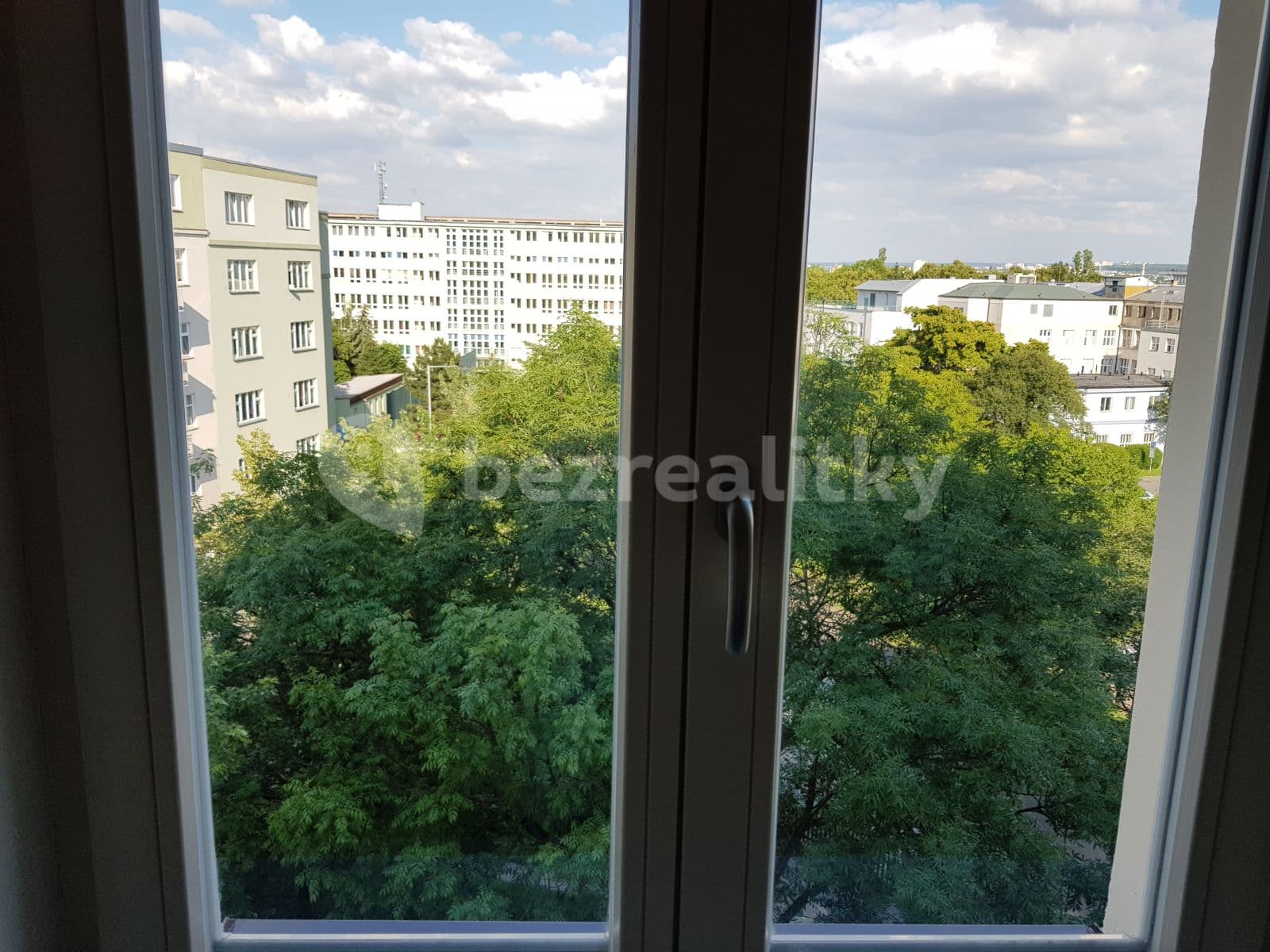 Prenájom bytu 2-izbový 40 m², U Vinohradské nemocnice, Praha, Praha Prenájom bytu 2-izbový 40 m², U Vinohradské nemocnice, Praha, Praha