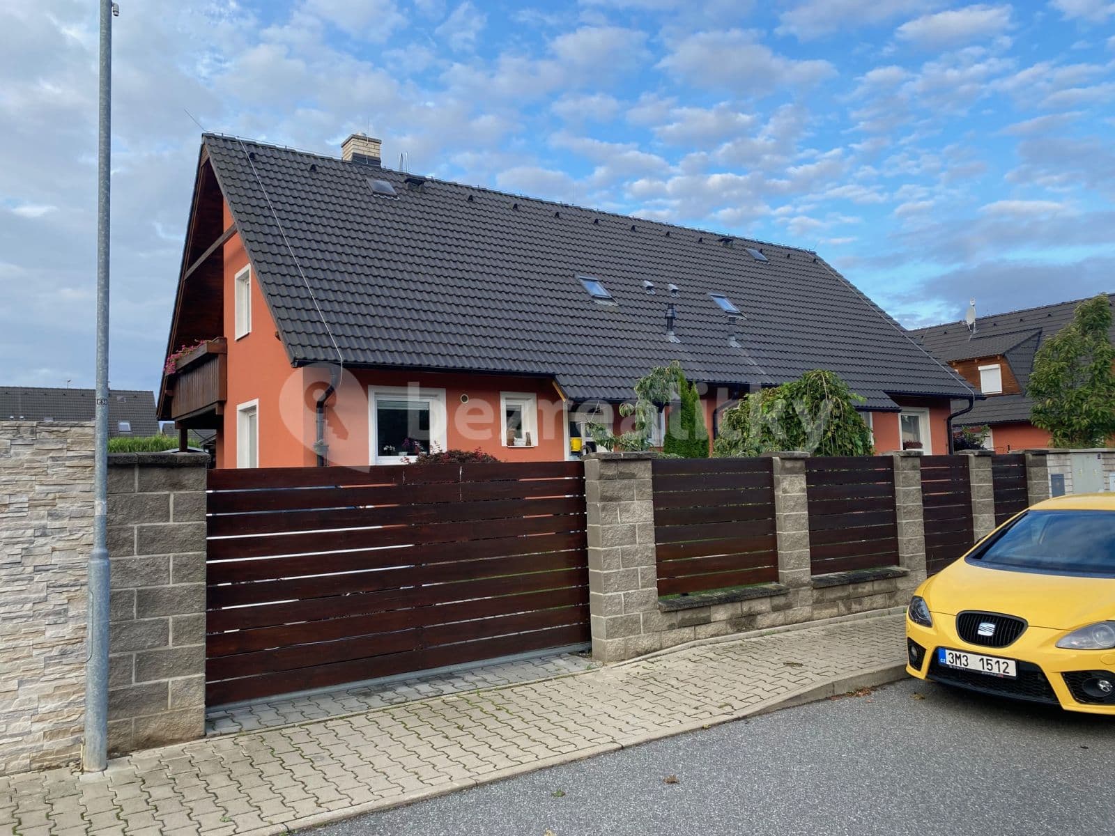 Prenájom domu 119 m², pozemok 455 m², Průběžná, Nupaky, Středočeský kraj Prenájom domu 119 m², pozemok 455 m², Průběžná, Nupaky, Středočeský kraj