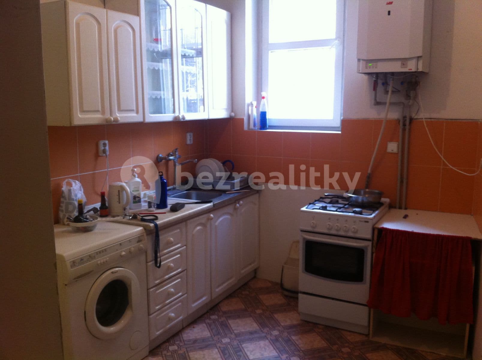 Prenájom bytu 4-izbový 100 m², Bratislavská, Brno, Jihomoravský kraj Prenájom bytu 4-izbový 100 m², Bratislavská, Brno, Jihomoravský kraj