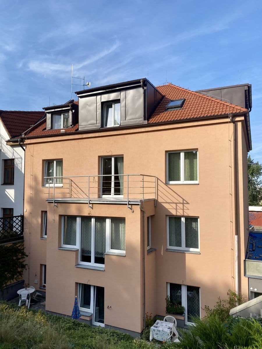 Prenájom bytu 1-izbový 28 m², Buštěhradská, Praha, Praha Prenájom bytu 1-izbový 28 m², Buštěhradská, Praha, Praha