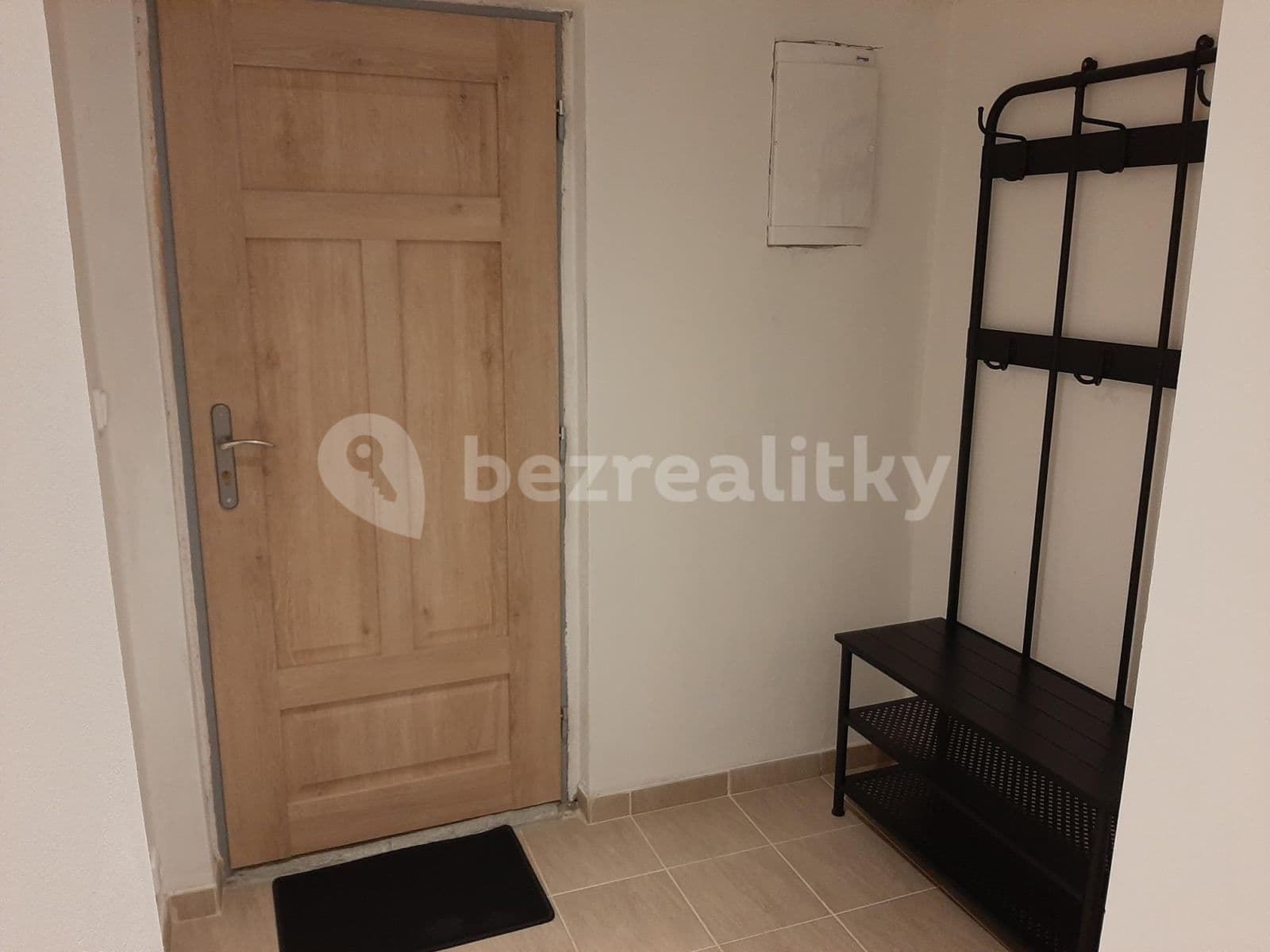 Prenájom bytu 2-izbový 45 m², Krále Jiřího, Český Brod, Středočeský kraj Prenájom bytu 2-izbový 45 m², Krále Jiřího, Český Brod, Středočeský kraj