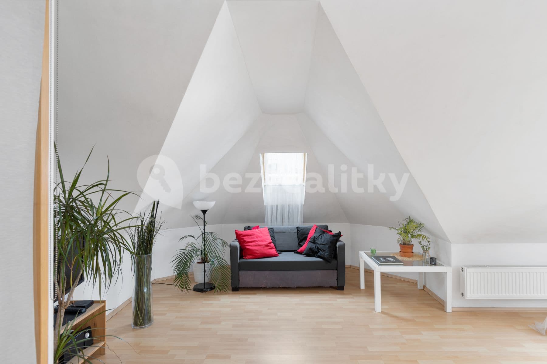 Prenájom bytu 3-izbový 84 m², Matoušova, Praha, Praha Prenájom bytu 3-izbový 84 m², Matoušova, Praha, Praha
