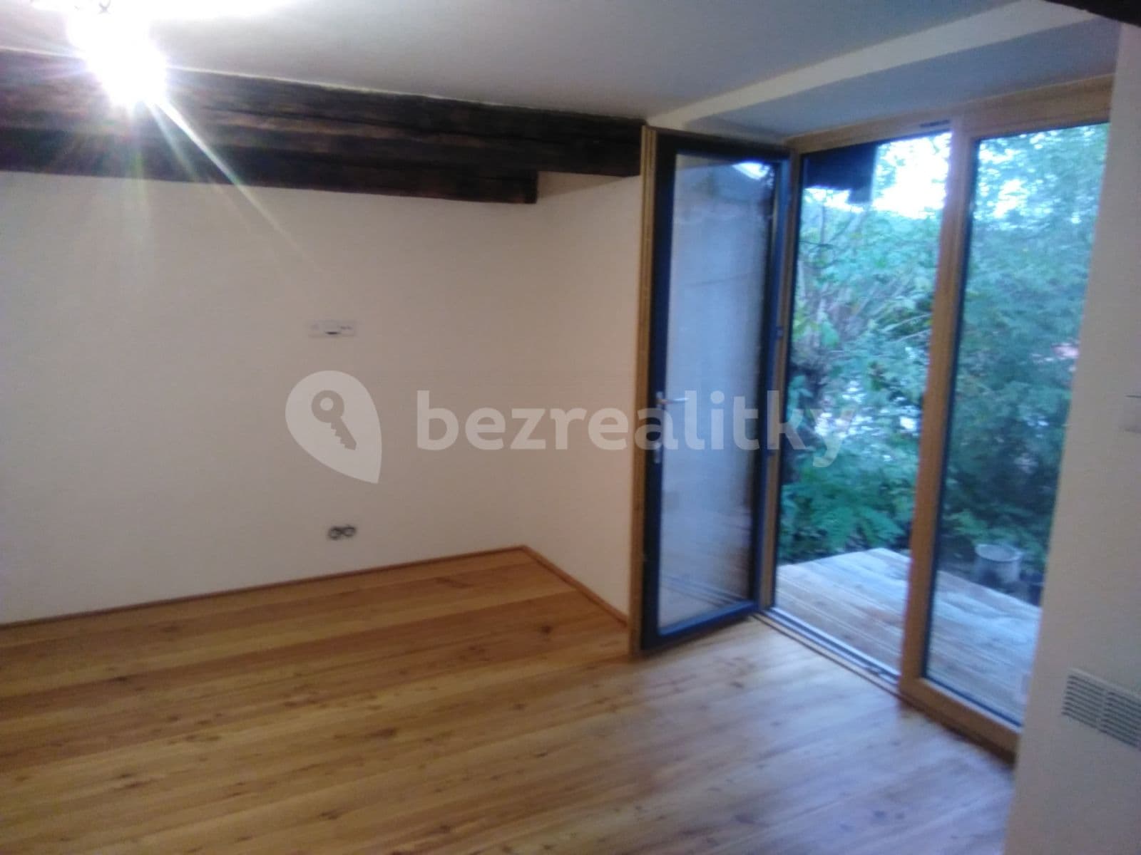 Prenájom bytu 1-izbový 19 m², Libčice nad Vltavou, Středočeský kraj Prenájom bytu 1-izbový 19 m², Libčice nad Vltavou, Středočeský kraj