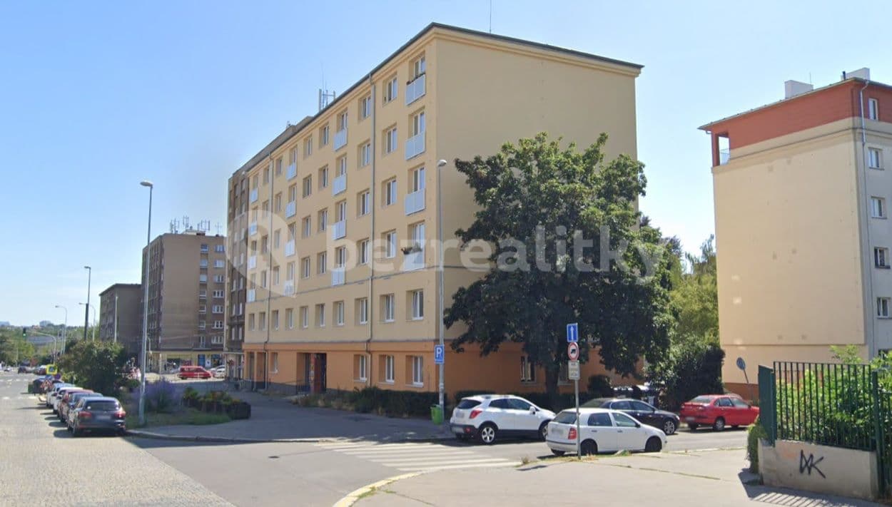 Prenájom bytu 1-izbový 44 m², Litevská, Praha, Praha Prenájom bytu 1-izbový 44 m², Litevská, Praha, Praha