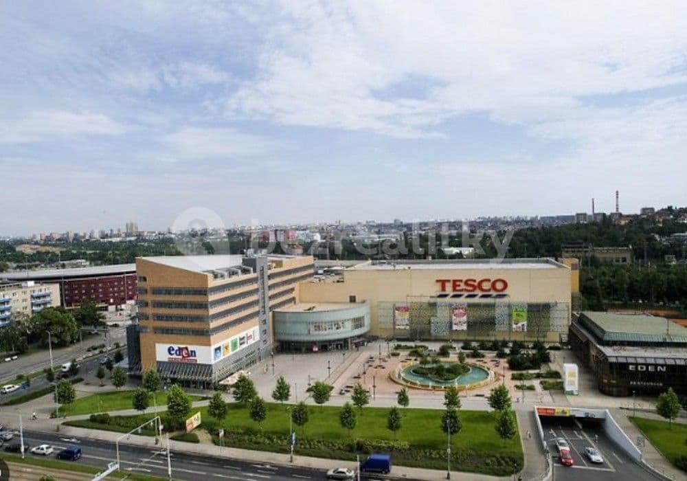 Prenájom bytu 1-izbový 44 m², Litevská, Praha, Praha Prenájom bytu 1-izbový 44 m², Litevská, Praha, Praha