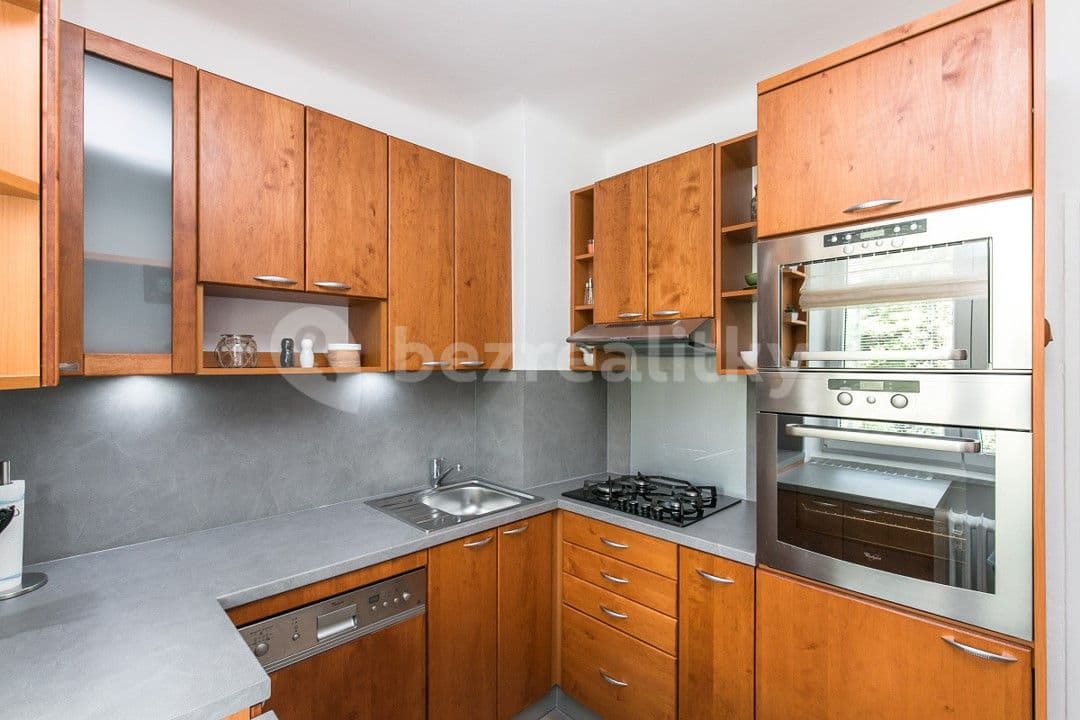 Prenájom bytu 2-izbový 61 m², Kladenská, Praha, Praha Prenájom bytu 2-izbový 61 m², Kladenská, Praha, Praha
