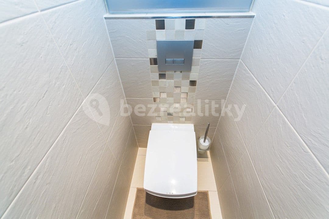 Prenájom bytu 2-izbový 61 m², Kladenská, Praha, Praha Prenájom bytu 2-izbový 61 m², Kladenská, Praha, Praha
