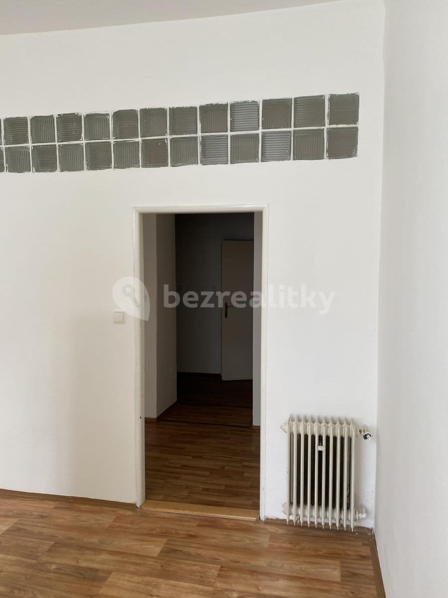 Prenájom bytu 3-izbový 76 m², U Nikolajky, Praha, Praha Prenájom bytu 3-izbový 76 m², U Nikolajky, Praha, Praha