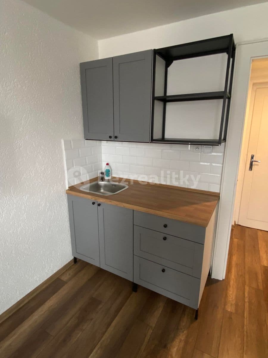 Prenájom bytu Garsoniéra 19 m², Ostrava, Moravskoslezský kraj Prenájom bytu Garsoniéra 19 m², Ostrava, Moravskoslezský kraj