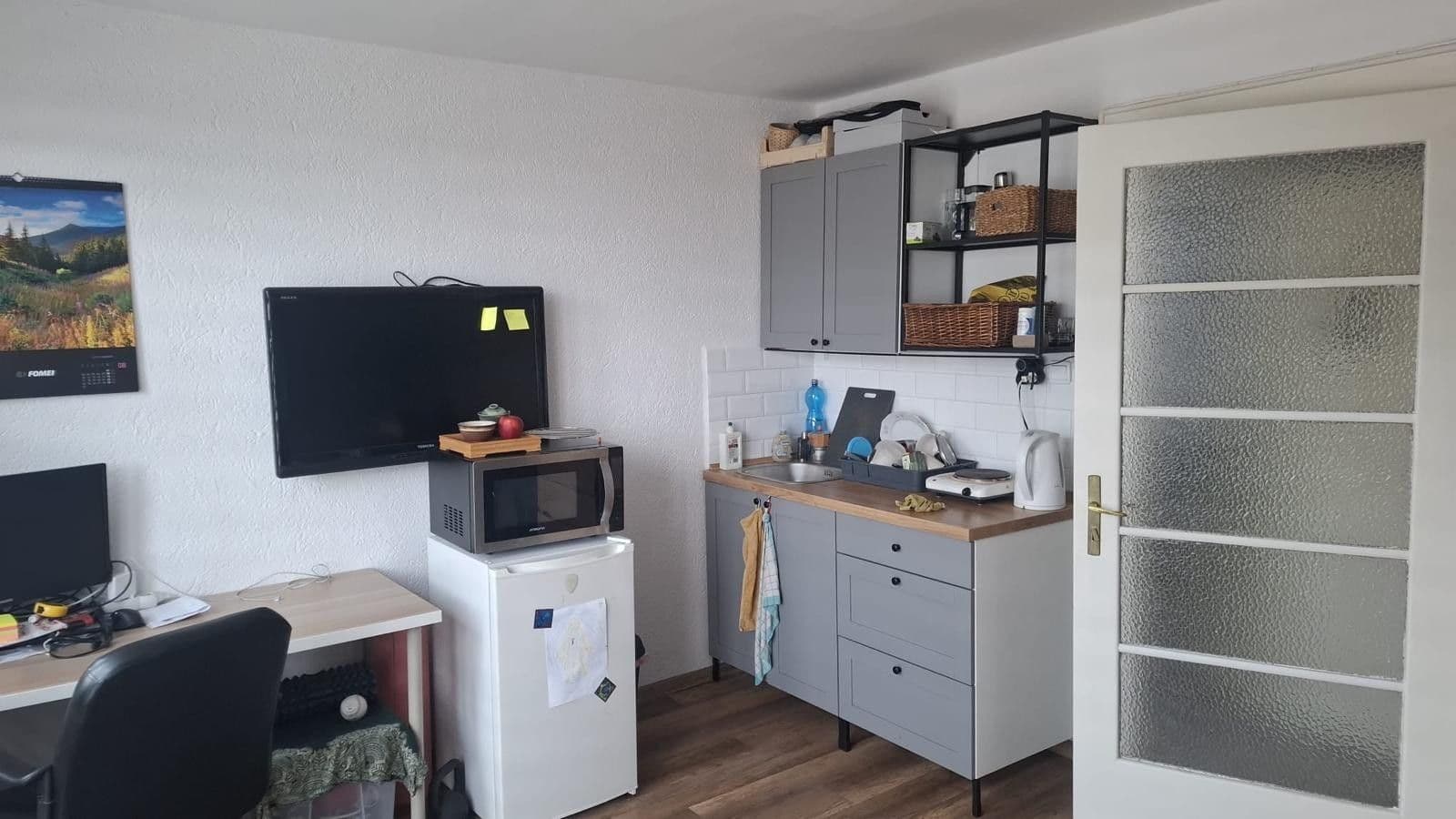Prenájom bytu Garsoniéra 19 m², Ostrava, Moravskoslezský kraj Prenájom bytu Garsoniéra 19 m², Ostrava, Moravskoslezský kraj