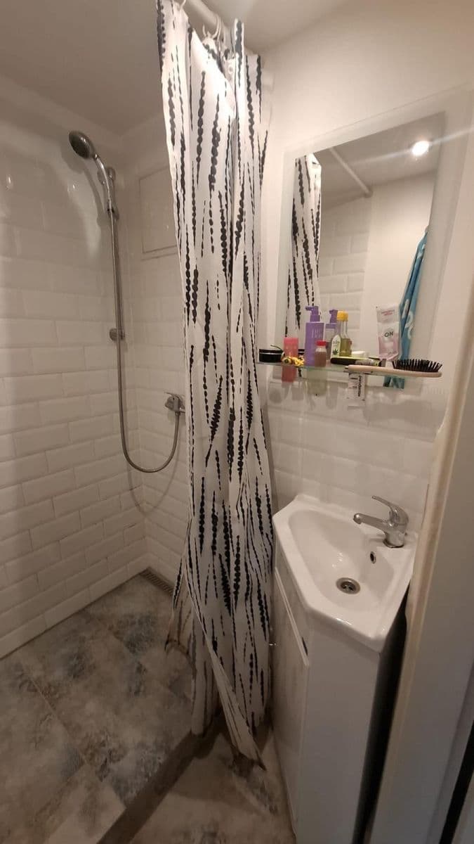 Prenájom bytu Garsoniéra 19 m², Ostrava, Moravskoslezský kraj Prenájom bytu Garsoniéra 19 m², Ostrava, Moravskoslezský kraj