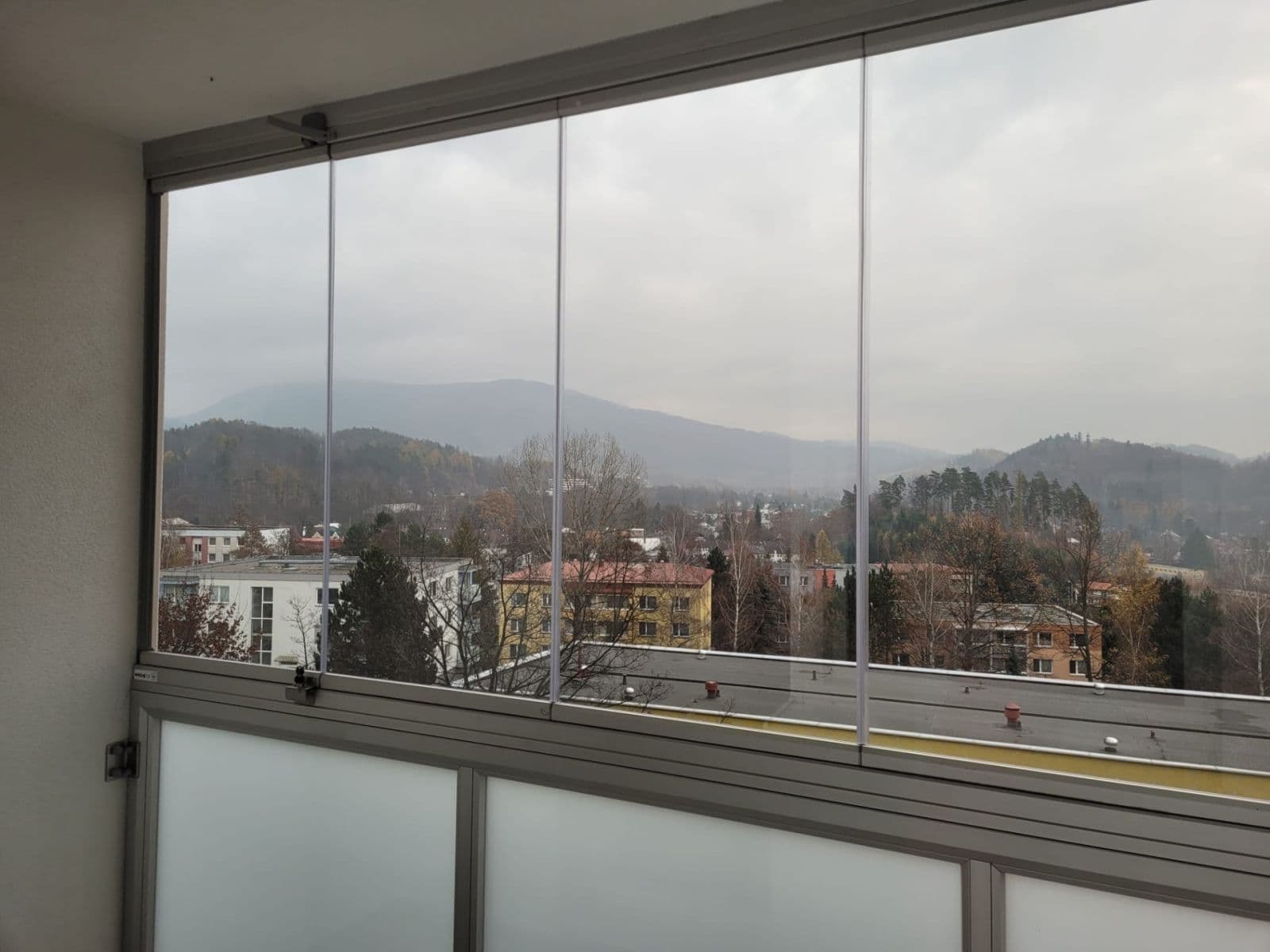Prenájom bytu 3-izbový 61 m², Horská, Rožnov pod Radhoštěm, Zlínský kraj Prenájom bytu 3-izbový 61 m², Horská, Rožnov pod Radhoštěm, Zlínský kraj