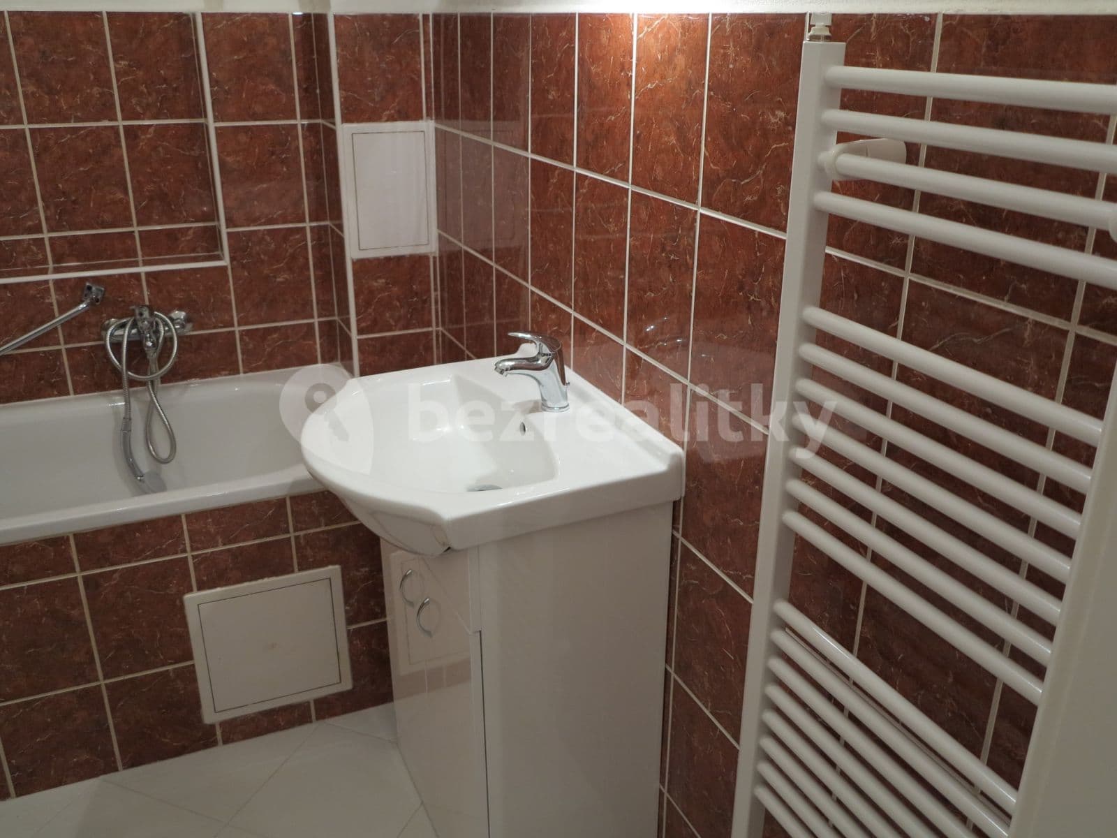 Prenájom bytu 2-izbový 46 m², V Háji, Praha, Praha Prenájom bytu 2-izbový 46 m², V Háji, Praha, Praha