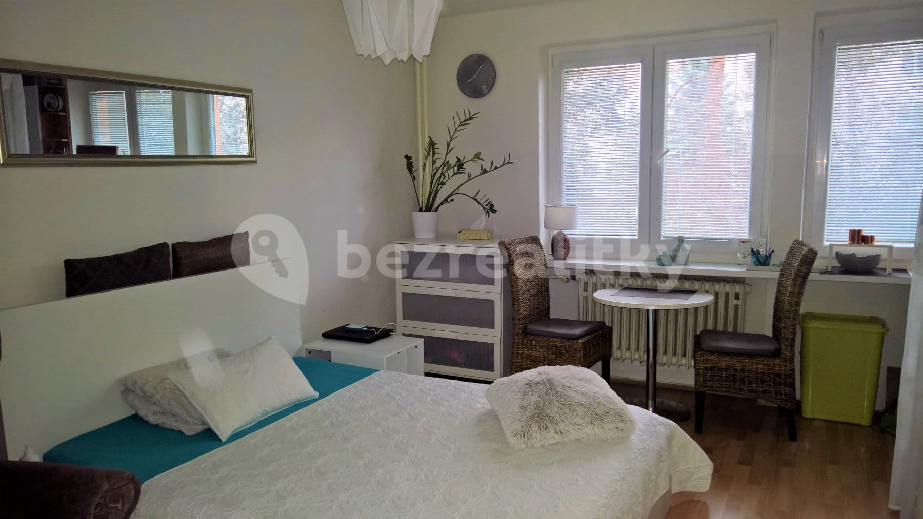 Prenájom bytu Garsoniéra 28 m², Měchenická, Praha, Praha Prenájom bytu Garsoniéra 28 m², Měchenická, Praha, Praha