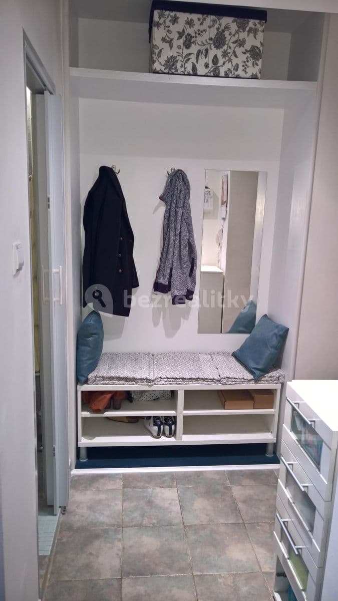 Prenájom bytu Garsoniéra 28 m², Měchenická, Praha, Praha Prenájom bytu Garsoniéra 28 m², Měchenická, Praha, Praha