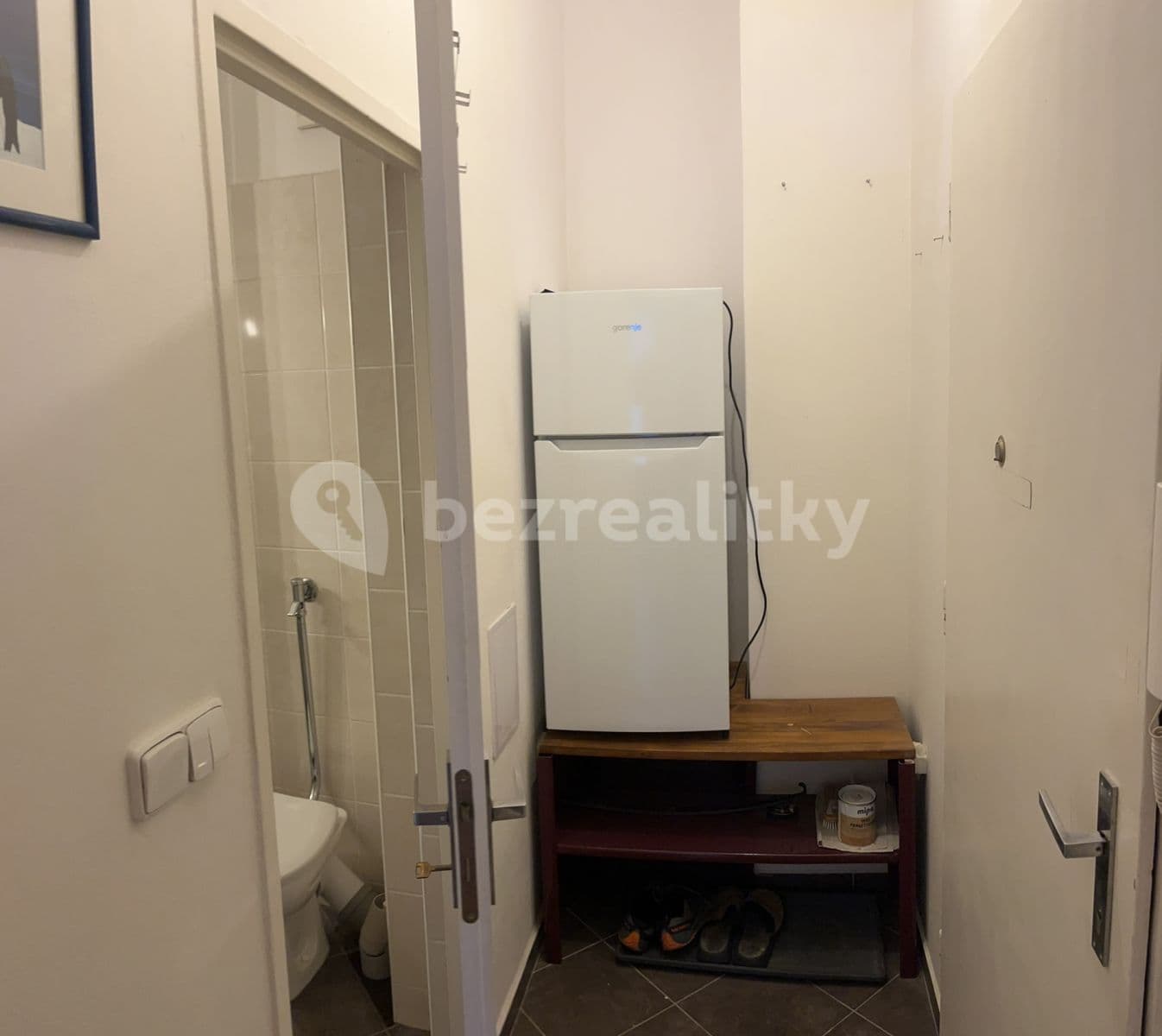 Prenájom bytu Garsoniéra 28 m², Jakutská, Praha, Praha Prenájom bytu Garsoniéra 28 m², Jakutská, Praha, Praha