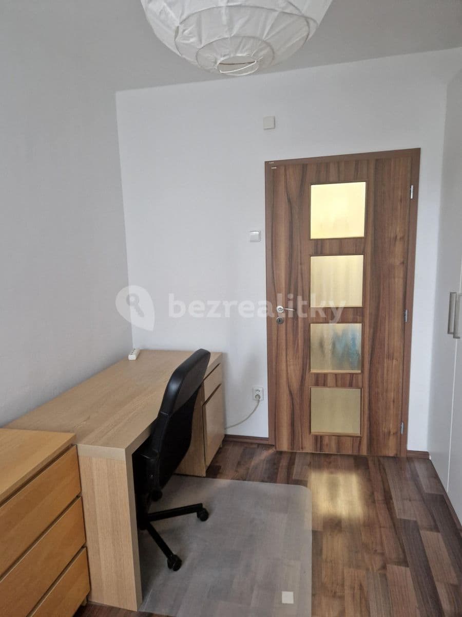 Prenájom bytu 3-izbový 56 m², Svojšovická, Praha, Praha Prenájom bytu 3-izbový 56 m², Svojšovická, Praha, Praha