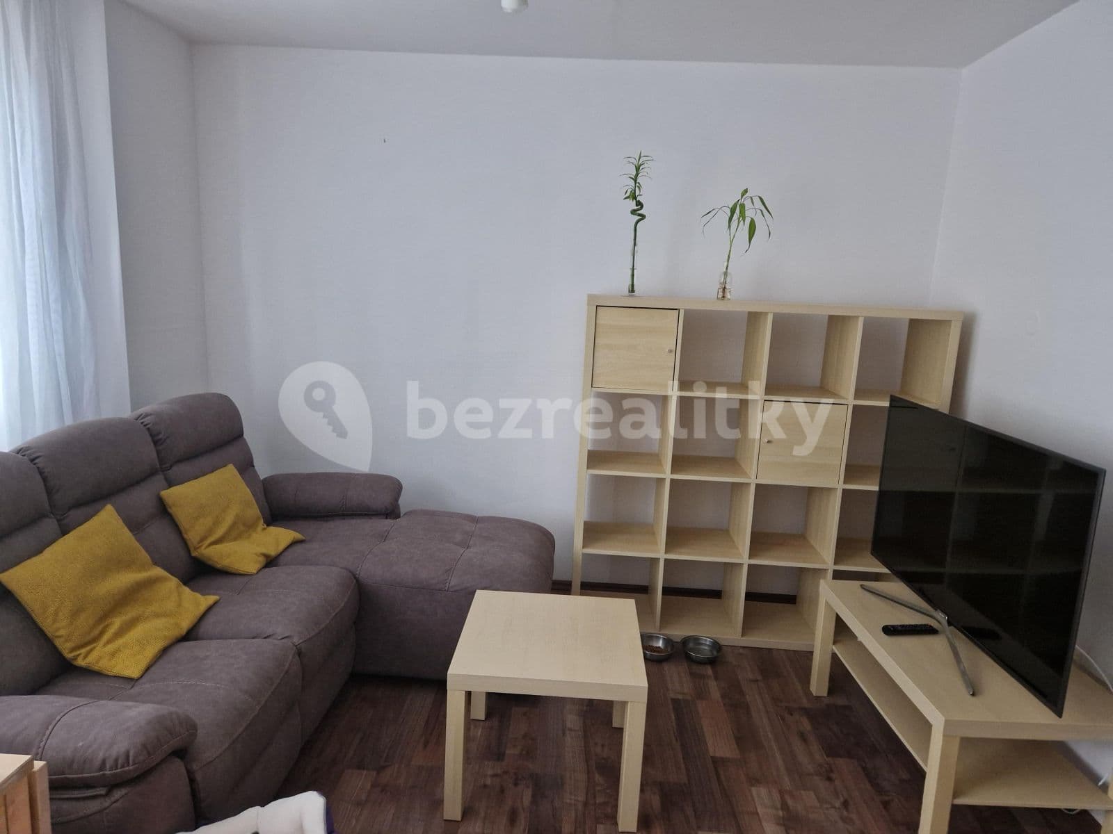 Prenájom bytu 3-izbový 56 m², Svojšovická, Praha, Praha Prenájom bytu 3-izbový 56 m², Svojšovická, Praha, Praha