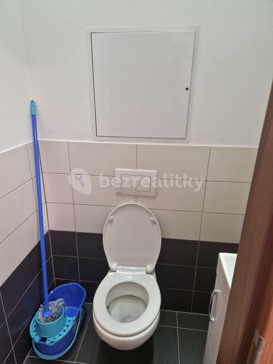 Prenájom bytu 3-izbový 56 m², Svojšovická, Praha, Praha Prenájom bytu 3-izbový 56 m², Svojšovická, Praha, Praha
