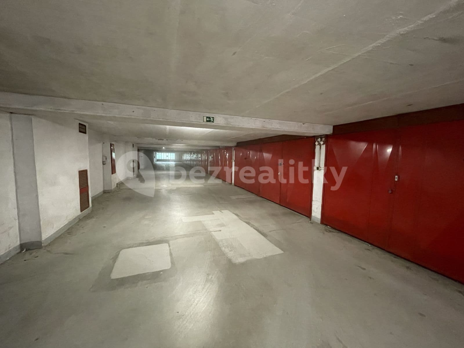 Prenájom garáže 19 m², Nušlova, Praha, Praha Prenájom garáže 19 m², Nušlova, Praha, Praha