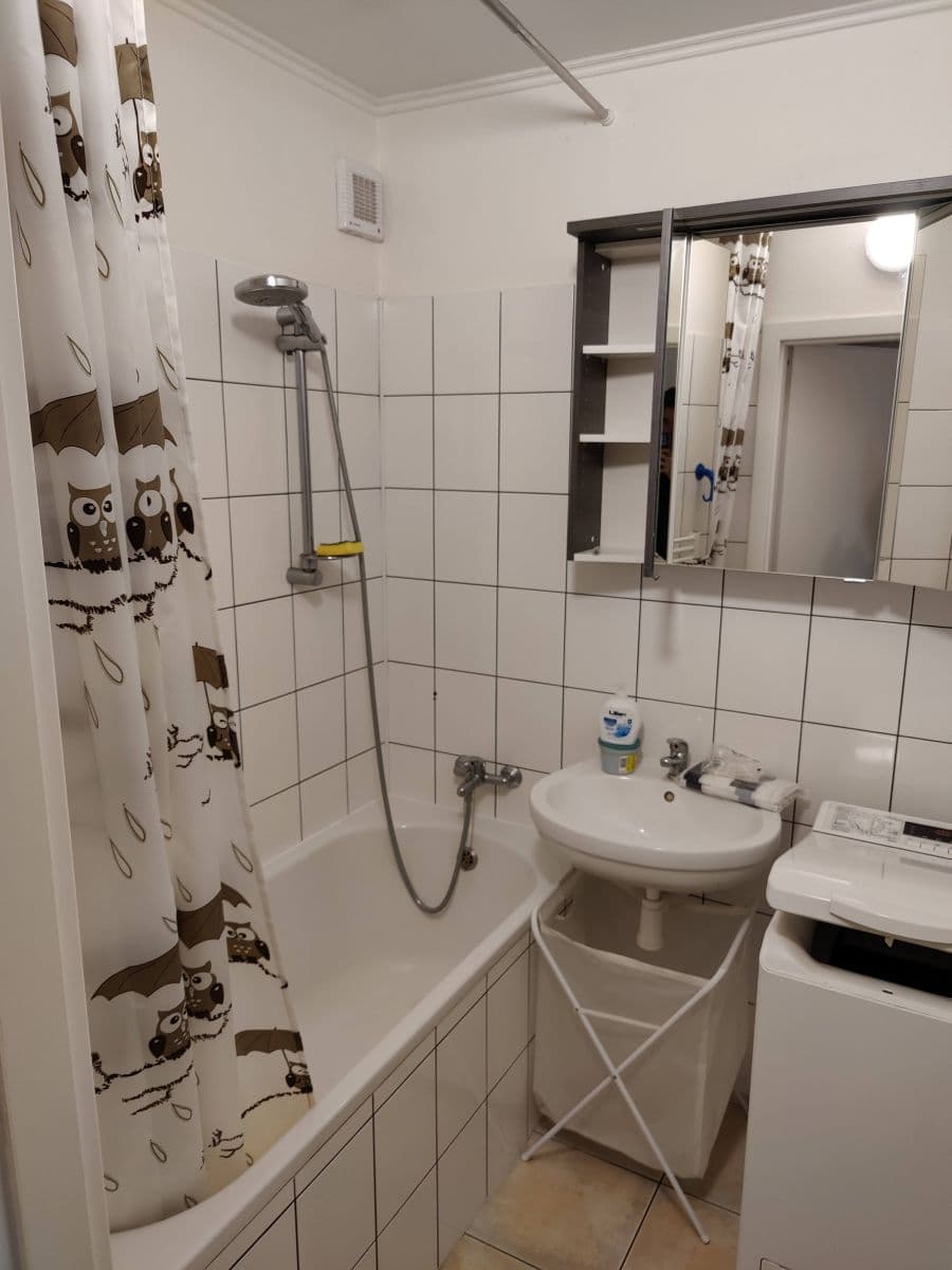 Prenájom bytu 1-izbový 52 m², U Školky, Nupaky, Středočeský kraj Prenájom bytu 1-izbový 52 m², U Školky, Nupaky, Středočeský kraj