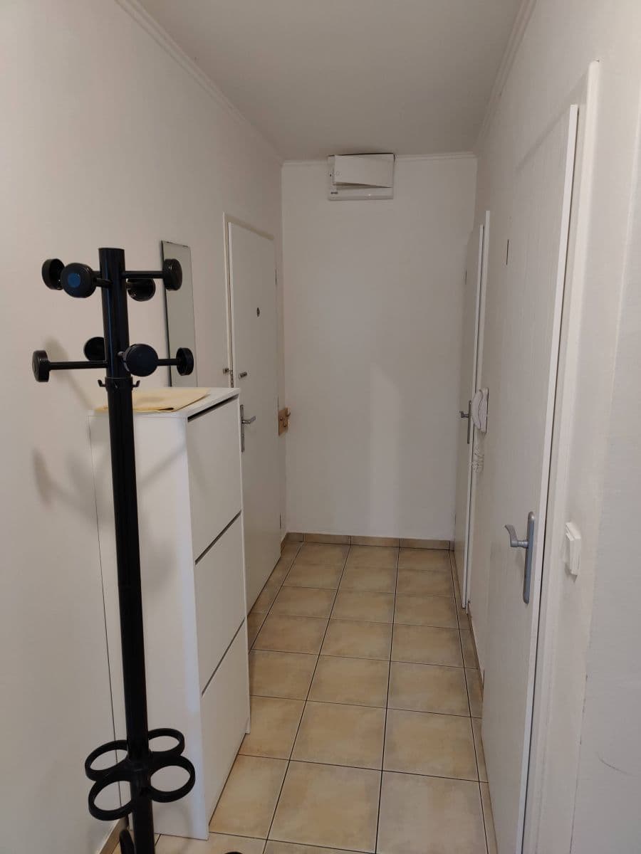 Prenájom bytu 1-izbový 52 m², U Školky, Nupaky, Středočeský kraj Prenájom bytu 1-izbový 52 m², U Školky, Nupaky, Středočeský kraj