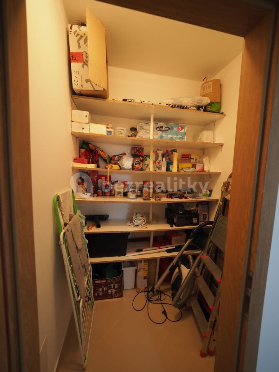 Prenájom bytu 2-izbový 60 m², Honzíkova, Praha, Praha Prenájom bytu 2-izbový 60 m², Honzíkova, Praha, Praha