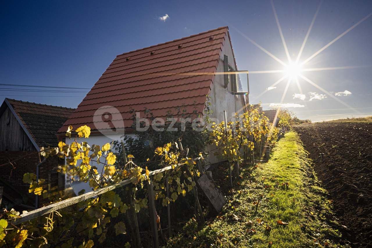 Prenájom rekreačného objektu, Moravany, Jihomoravský kraj Prenájom rekreačného objektu, Moravany, Jihomoravský kraj