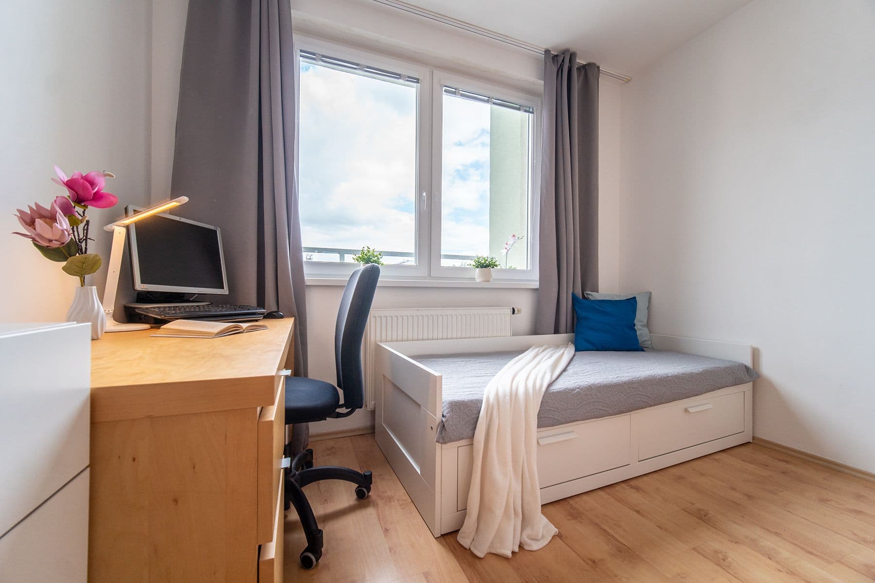 Prenájom bytu 3-izbový 79 m², V Zeleném údolí, Praha, Praha Prenájom bytu 3-izbový 79 m², V Zeleném údolí, Praha, Praha