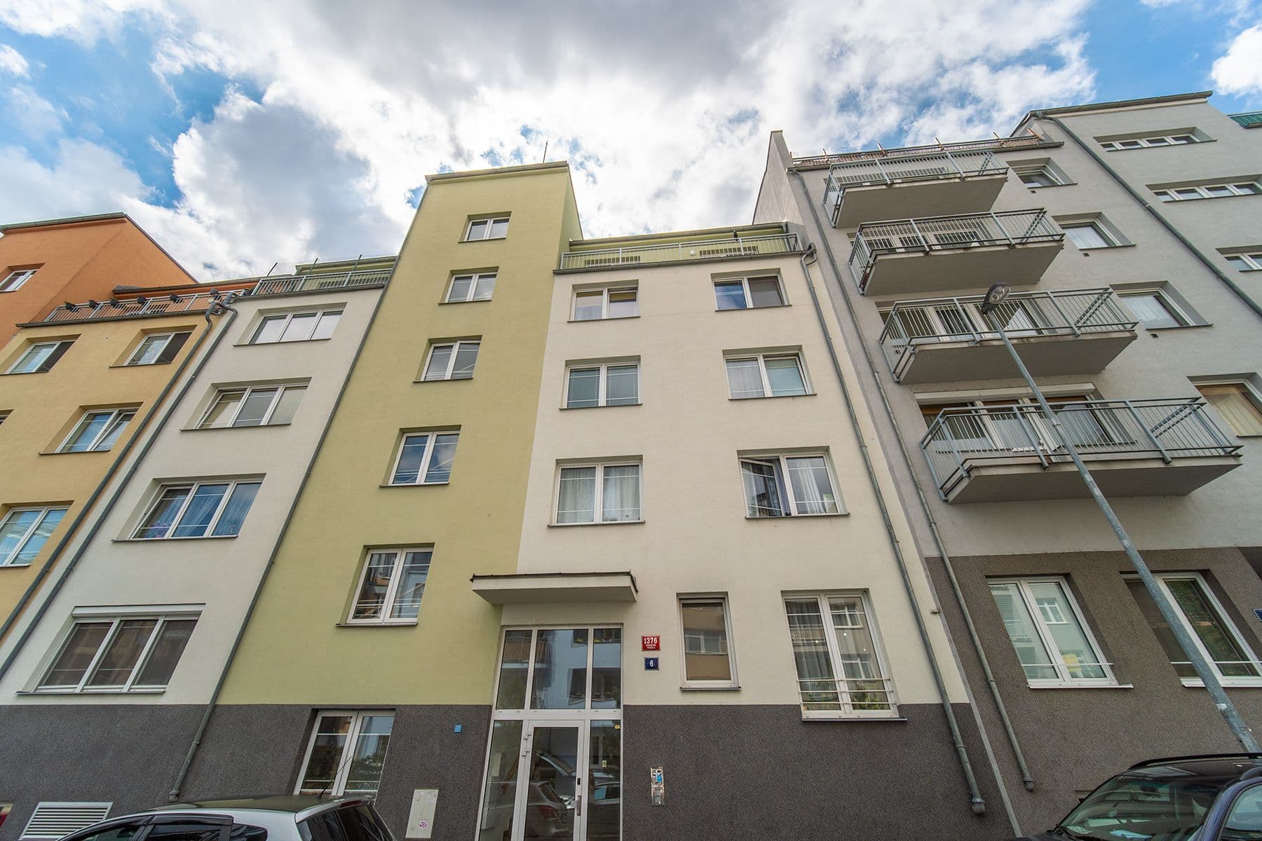 Prenájom bytu 3-izbový 79 m², V Zeleném údolí, Praha, Praha Prenájom bytu 3-izbový 79 m², V Zeleném údolí, Praha, Praha