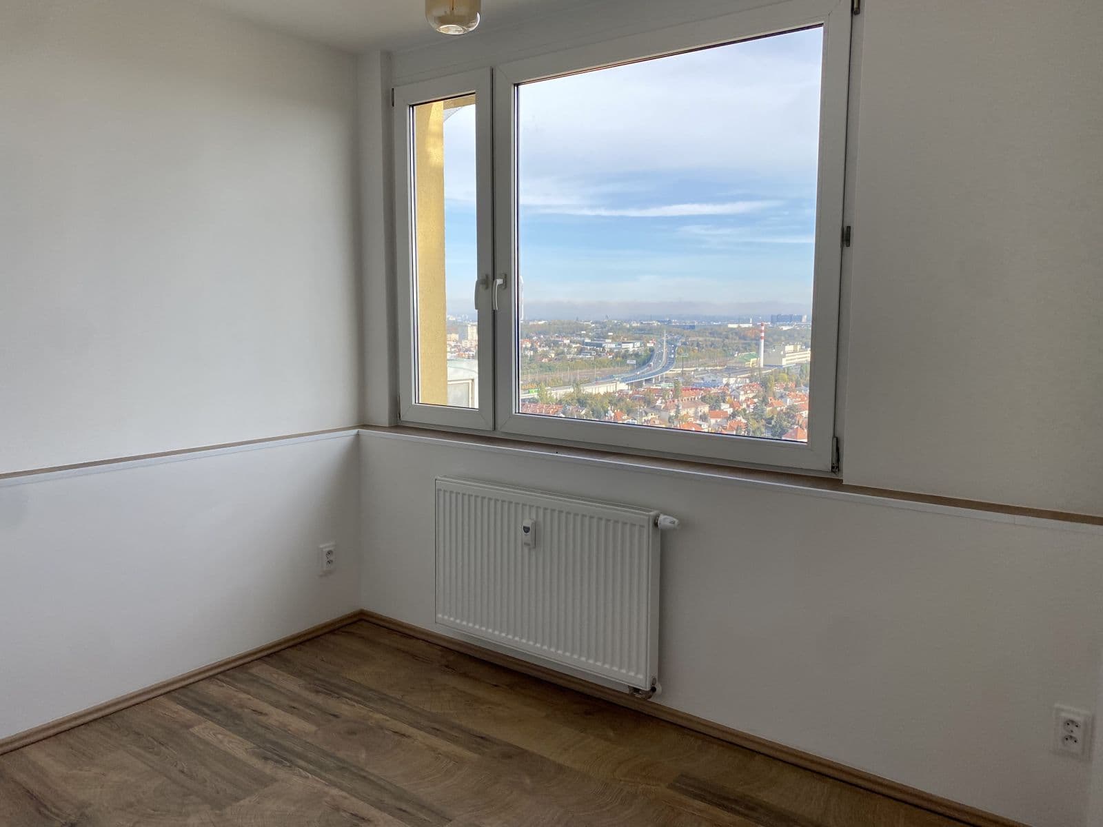 Prenájom bytu 2-izbový 38 m², Jabloňová, Praha, Praha Prenájom bytu 2-izbový 38 m², Jabloňová, Praha, Praha