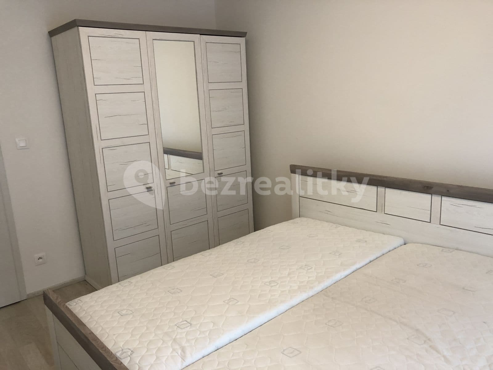 Prenájom bytu 2-izbový 55 m², U Mlýnského kanálu, Praha, Praha Prenájom bytu 2-izbový 55 m², U Mlýnského kanálu, Praha, Praha