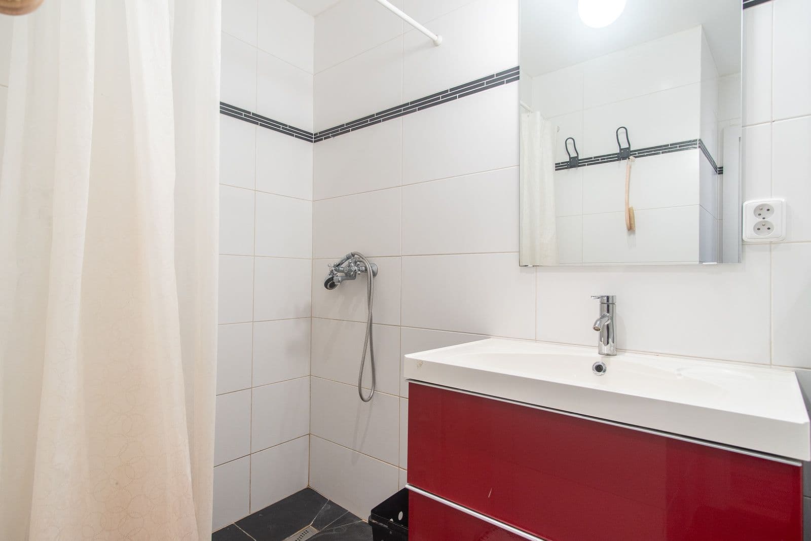 Prenájom bytu 3-izbový 70 m², Pernerova, Praha, Praha Prenájom bytu 3-izbový 70 m², Pernerova, Praha, Praha