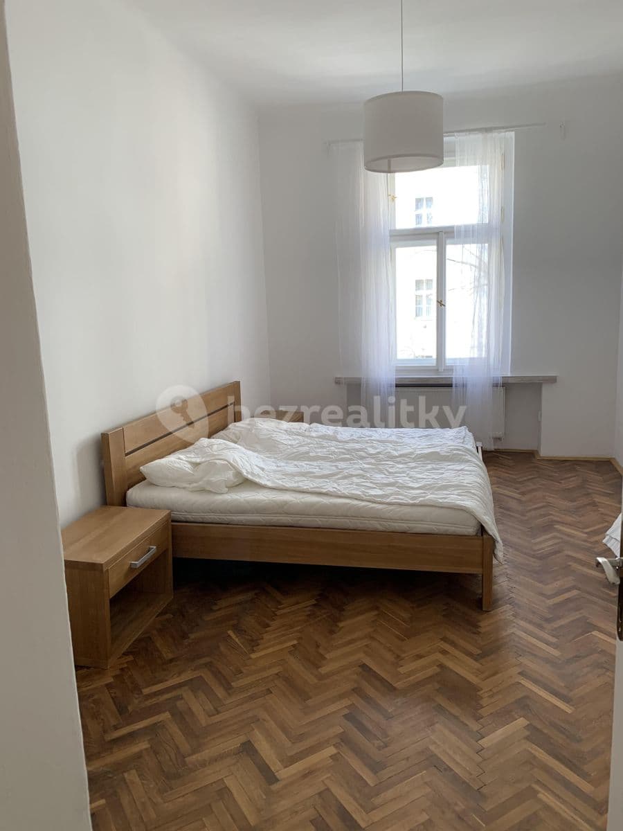 Prenájom bytu 4-izbový 135 m², U Havlíčkových sadů, Praha, Praha Prenájom bytu 4-izbový 135 m², U Havlíčkových sadů, Praha, Praha