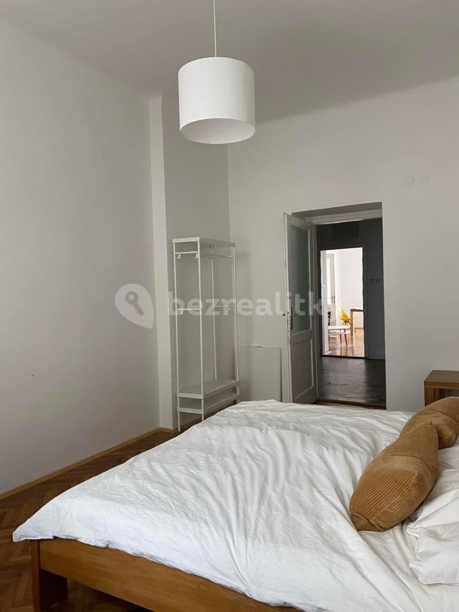 Prenájom bytu 4-izbový 135 m², U Havlíčkových sadů, Praha, Praha Prenájom bytu 4-izbový 135 m², U Havlíčkových sadů, Praha, Praha