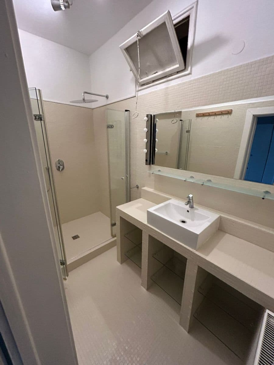 Prenájom bytu 4-izbový 135 m², U Havlíčkových sadů, Praha, Praha Prenájom bytu 4-izbový 135 m², U Havlíčkových sadů, Praha, Praha