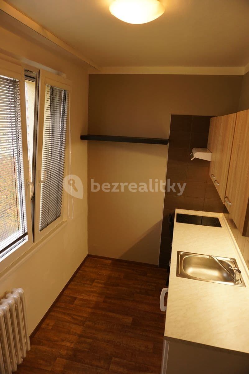 Prenájom bytu 1-izbový 35 m², Mandysova, Hradec Králové, Královéhradecký kraj Prenájom bytu 1-izbový 35 m², Mandysova, Hradec Králové, Královéhradecký kraj
