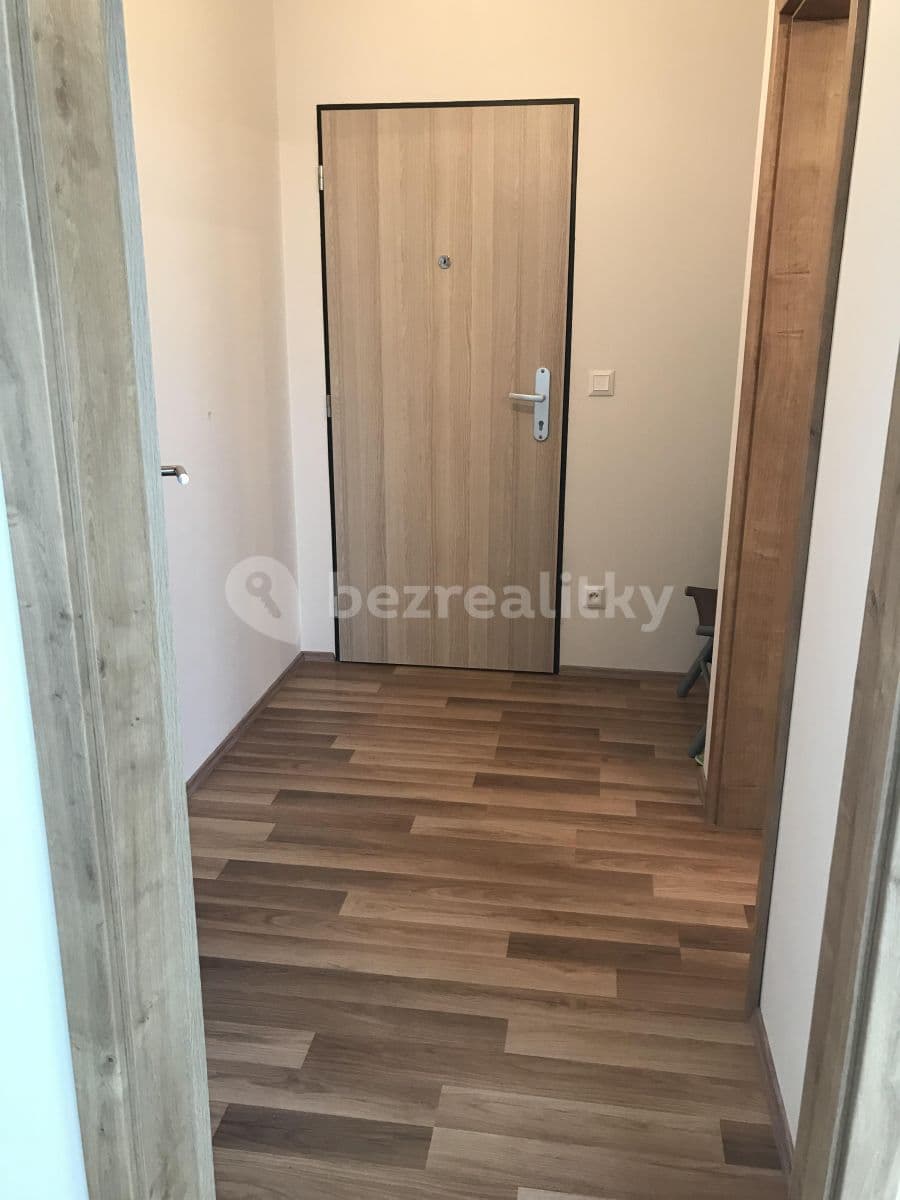 Prenájom bytu 1-izbový 55 m², U Škol, Bučovice, Jihomoravský kraj Prenájom bytu 1-izbový 55 m², U Škol, Bučovice, Jihomoravský kraj