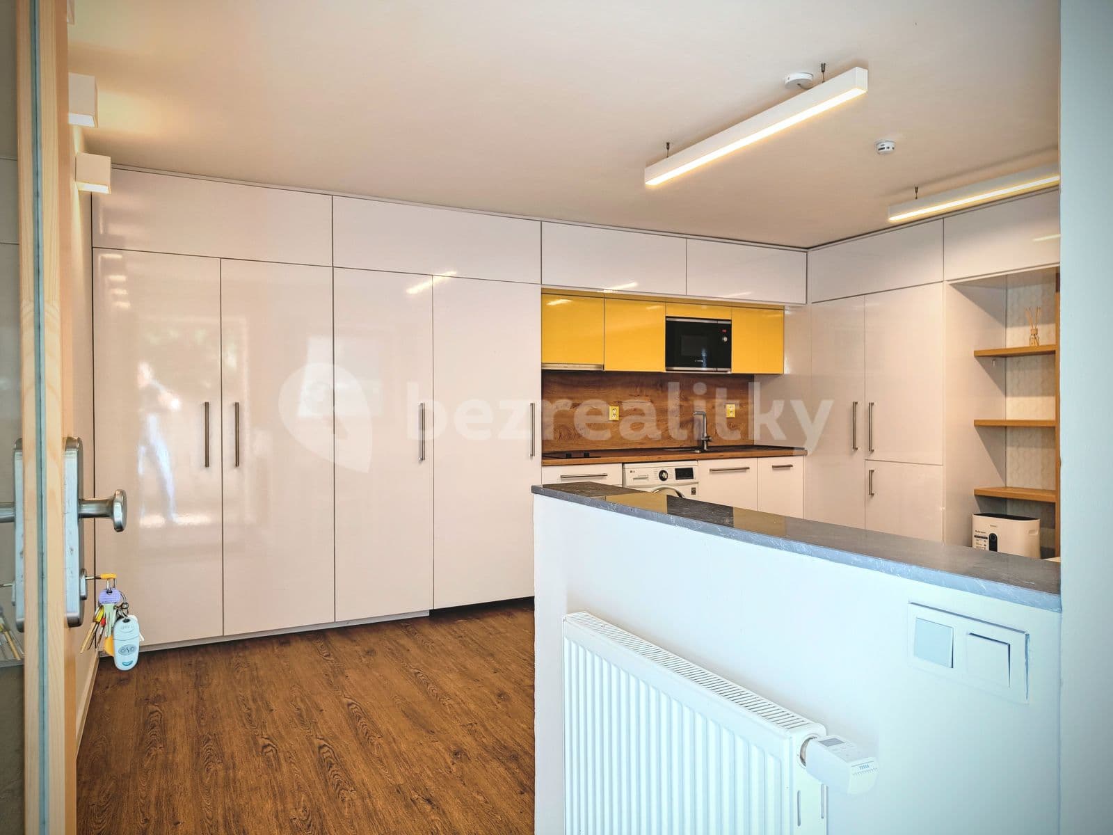 Prenájom bytu 1-izbový 27 m², U Albrechtova vrchu, Praha, Praha Prenájom bytu 1-izbový 27 m², U Albrechtova vrchu, Praha, Praha